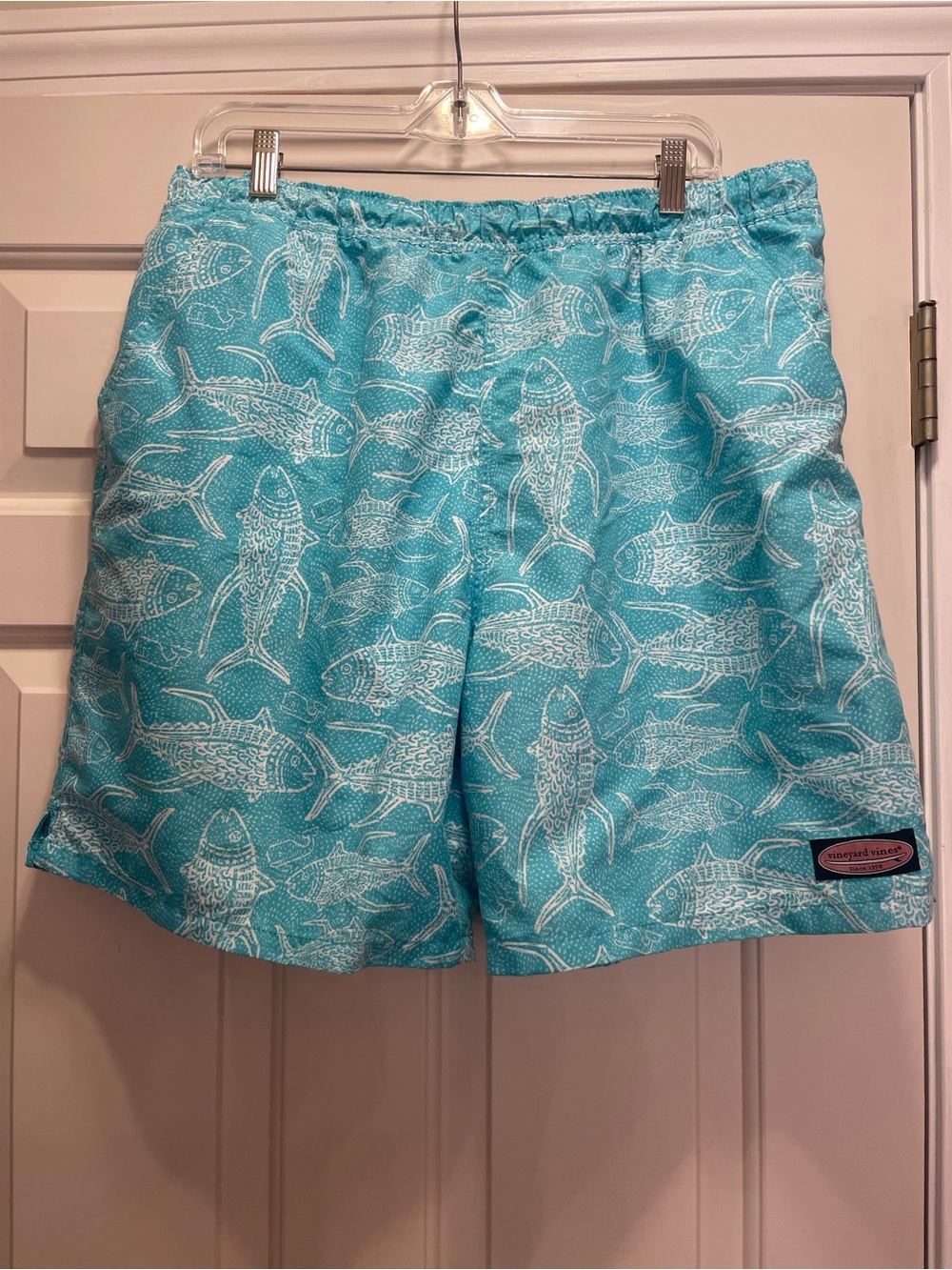 Vineyard Vines Turquoise White Fish-Print Athletic Shorts NWOT Size Large